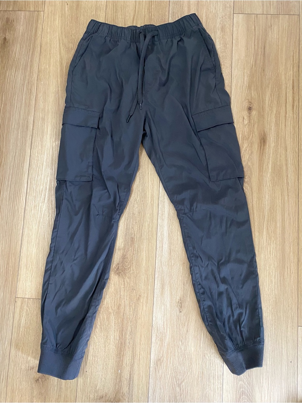 H&M Slim fit nylon cargo jogger Dark Gray
